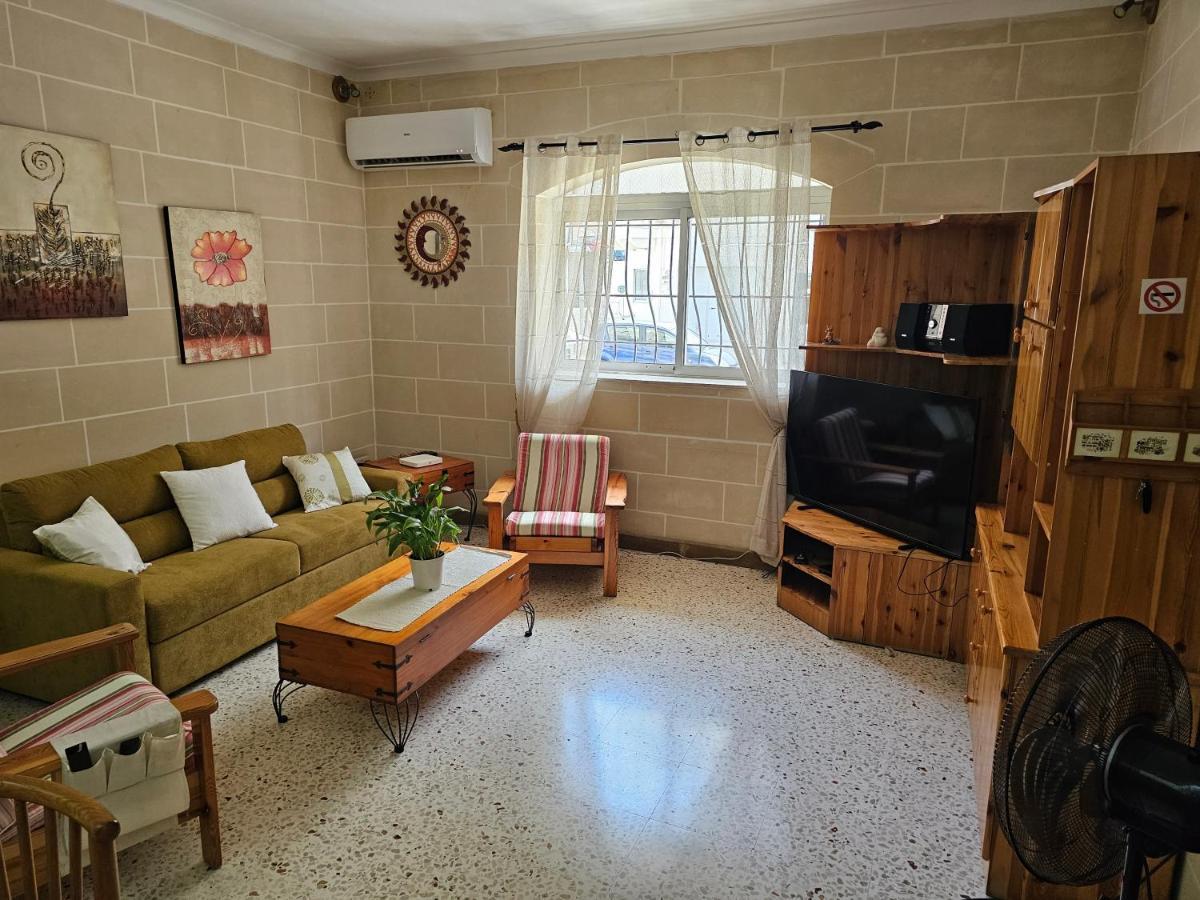 Appartement Ground Floor By The Sea - Close To Main Square *
